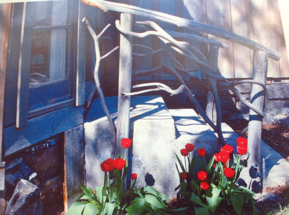 | Old Pioneer Garden Country Inn