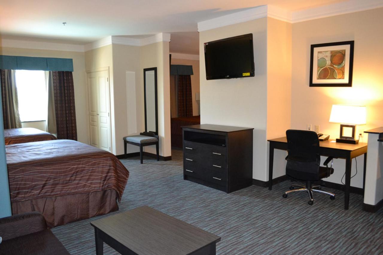 King Suite at Red River Inn And Suites
