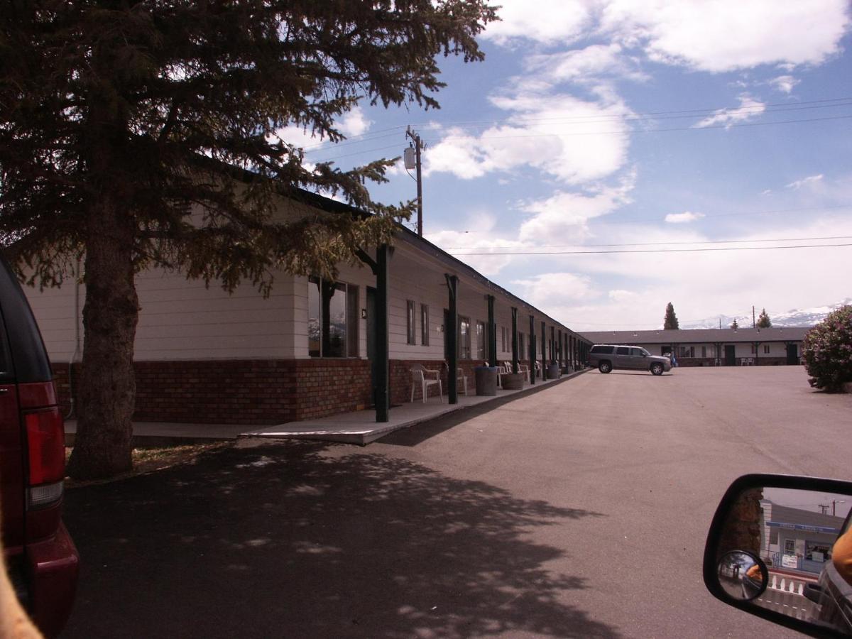 | Bridgeport Inn