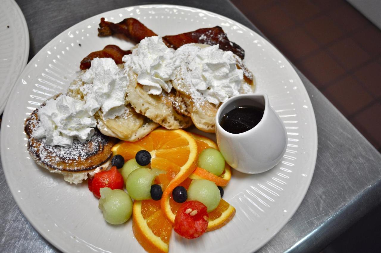 | Cayucos Sunset Inn