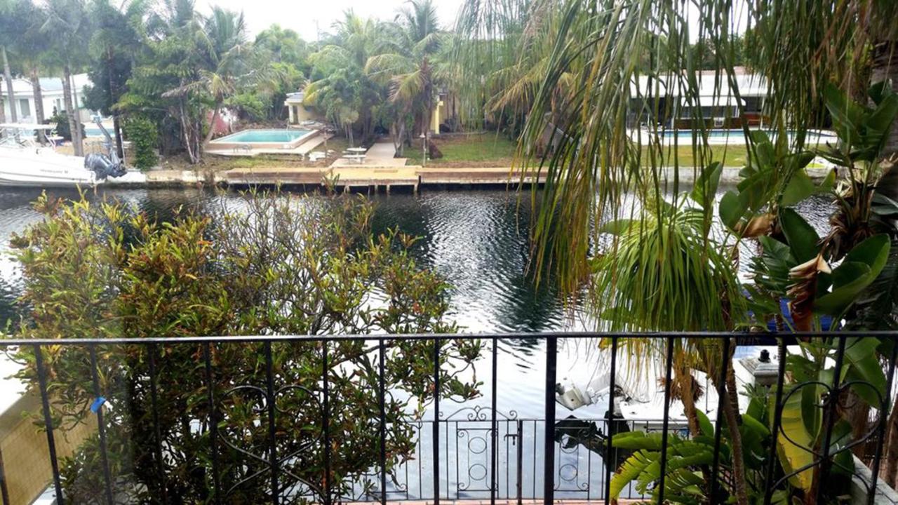 | Villa Dartall - Beautiful ocean access by canal