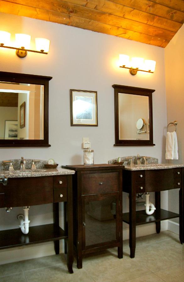 | Coho Cottages