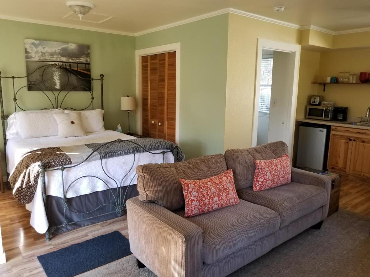 | China Creek Cottages