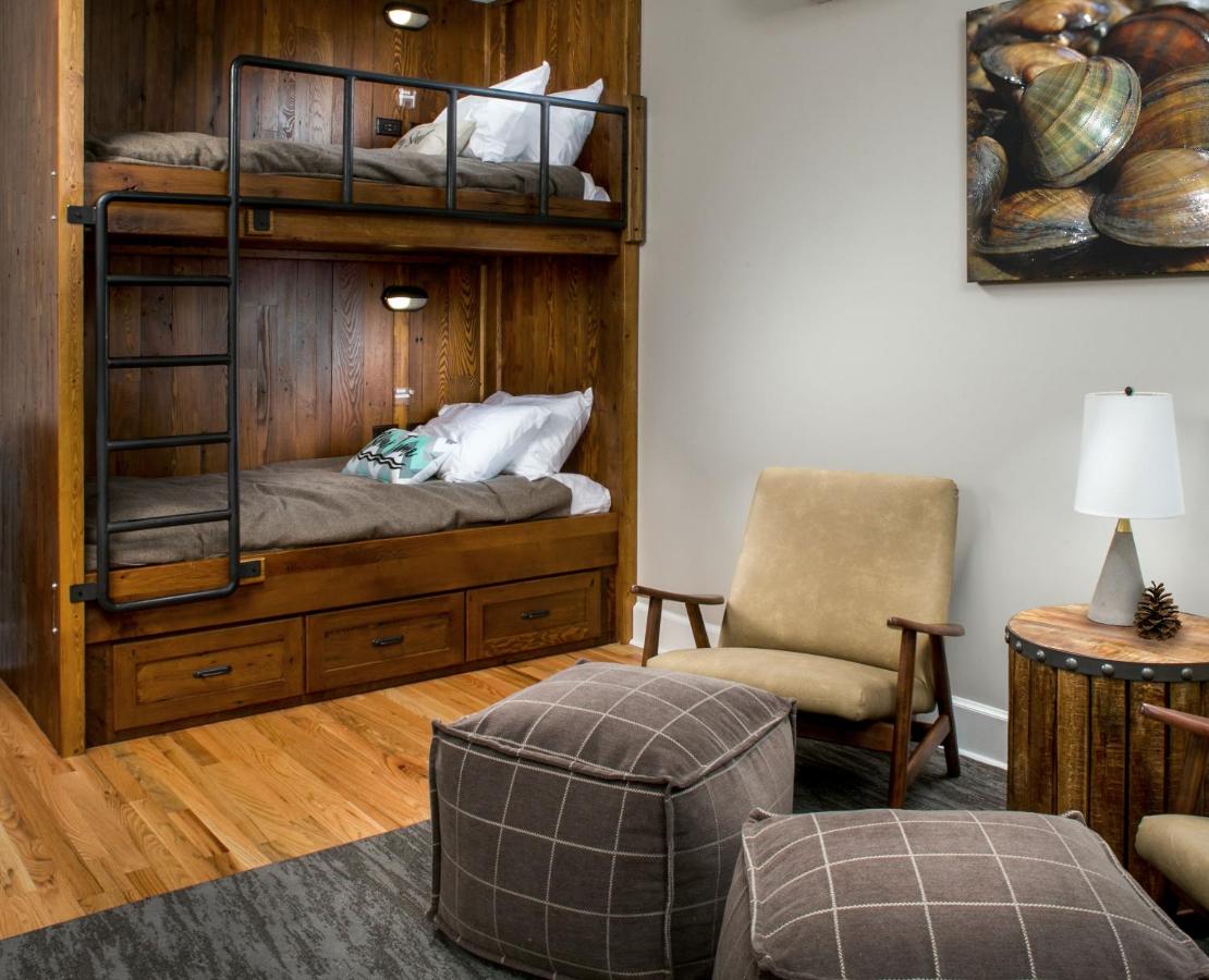 | Western Front Hotel
