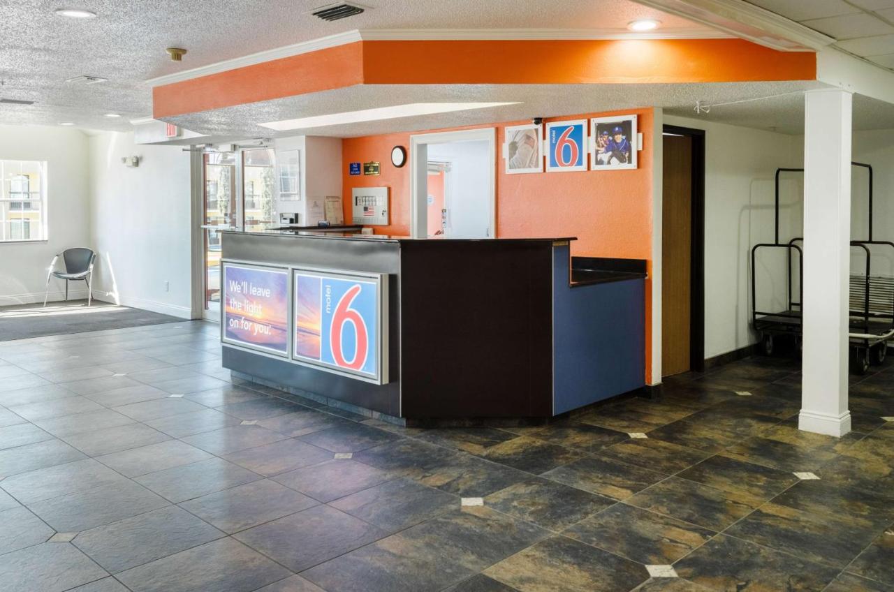 | Motel 6-Mobile, AL