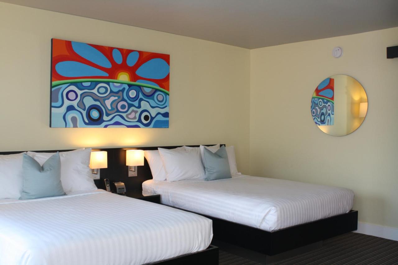 Deluxe Double Room with Two Double Beds at Hotel Current