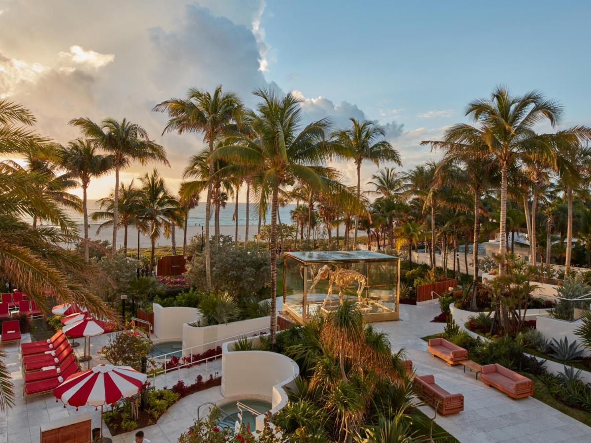 Corner Junior King Suite - Wheelchair Accessible/Oceanfront View at Faena Miami Beach