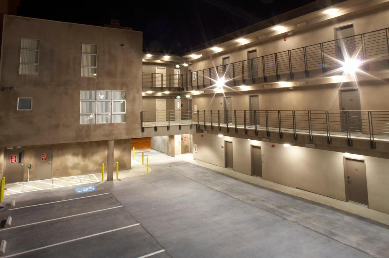 | Downtown Berkeley Inn
