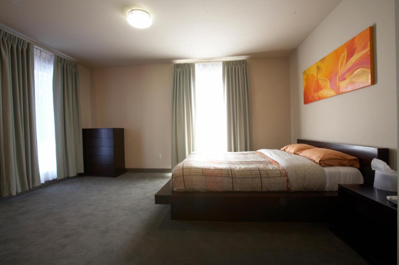 | Downtown Berkeley Inn