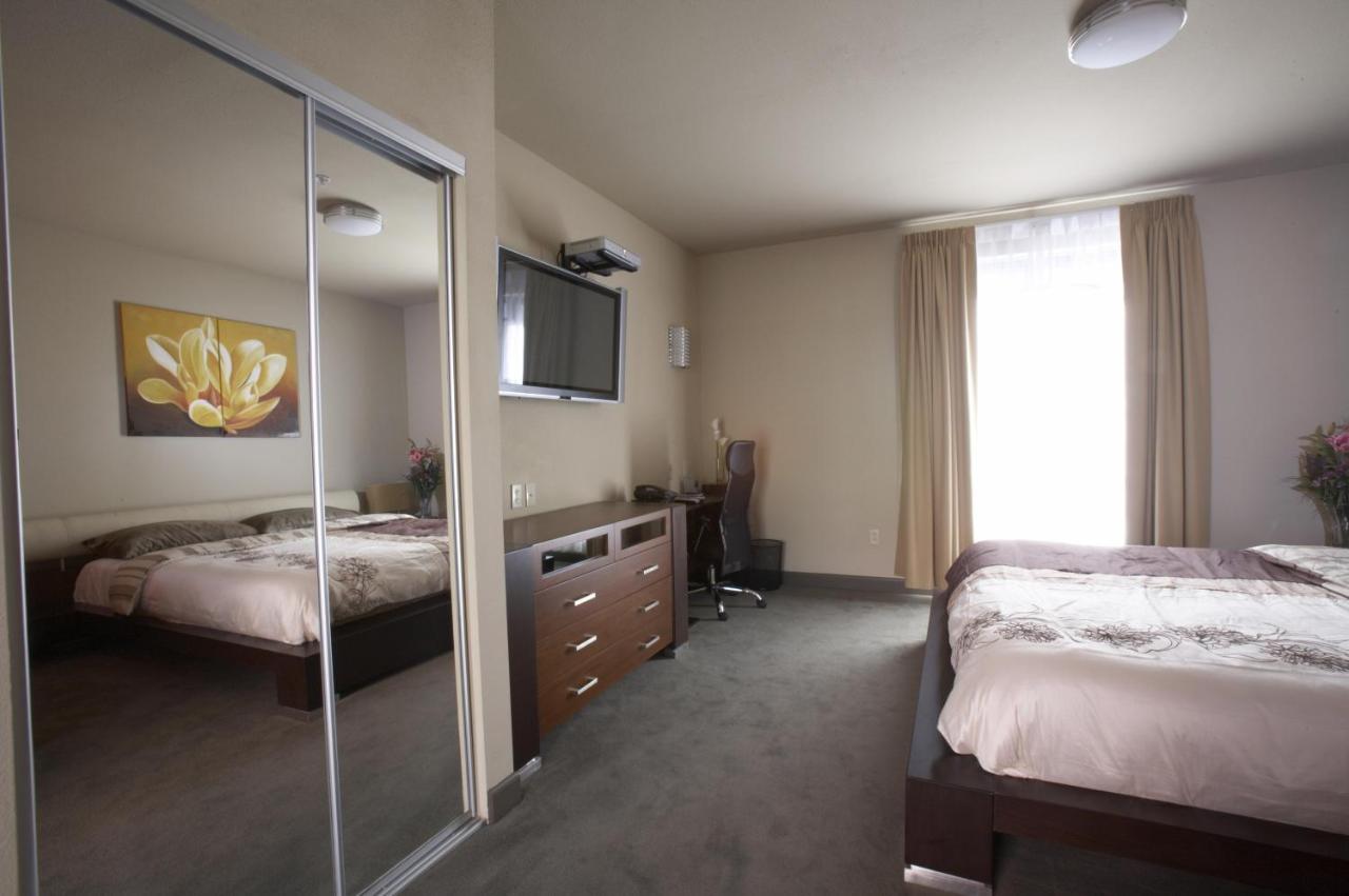 | Downtown Berkeley Inn