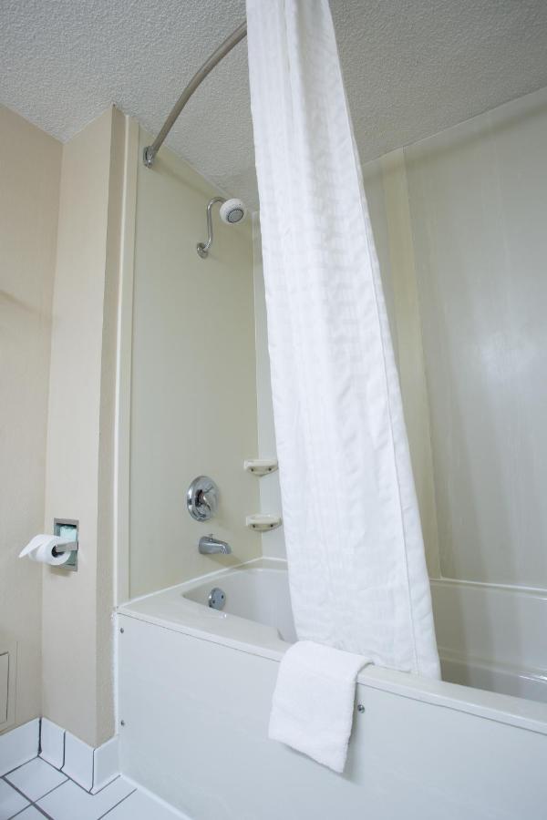 Deluxe King Studio Suite - Non-Smoking at Days Inn & Suites by Wyndham Johnson City