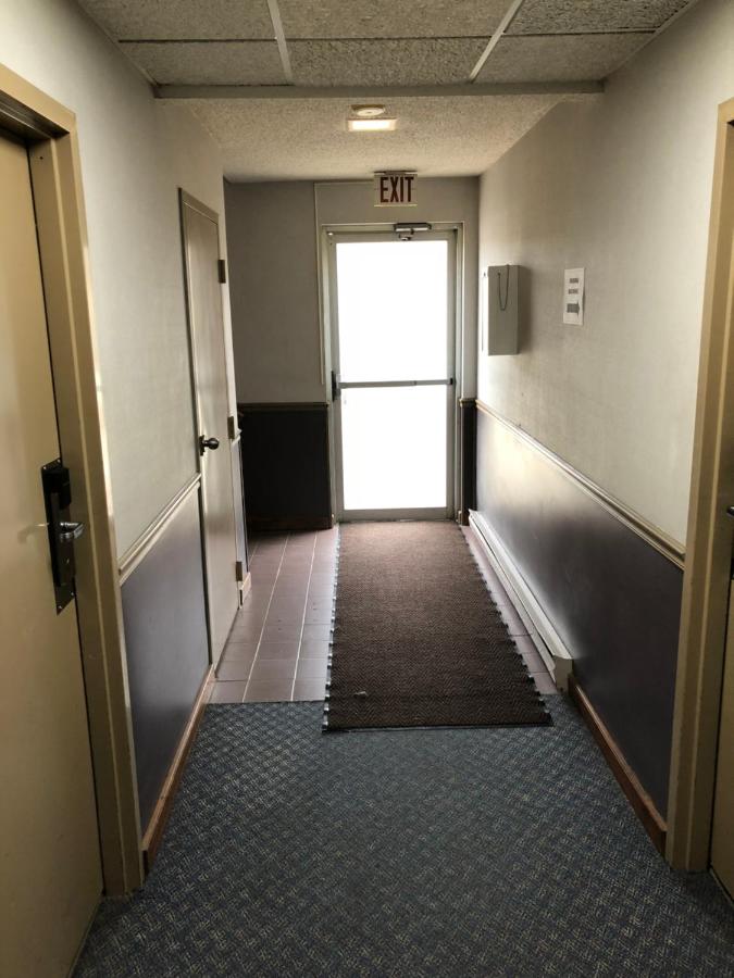  | Denison Inn & Suites