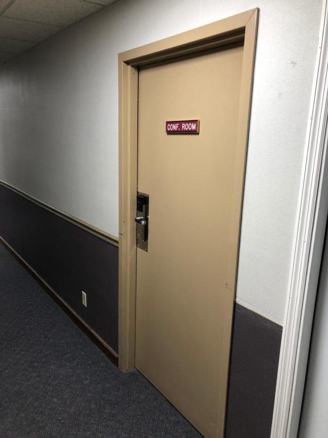  | Denison Inn & Suites
