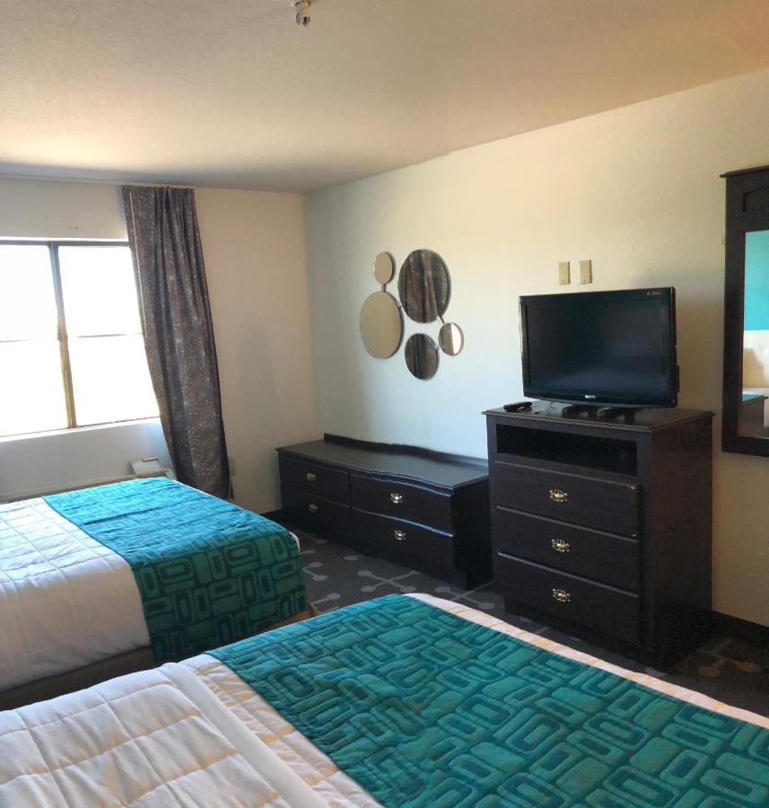 Queen Room - Non-Smoking at Comfort Inn & Suites