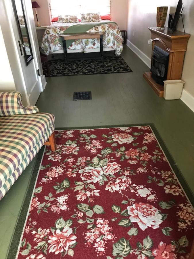 | Helming Guest House