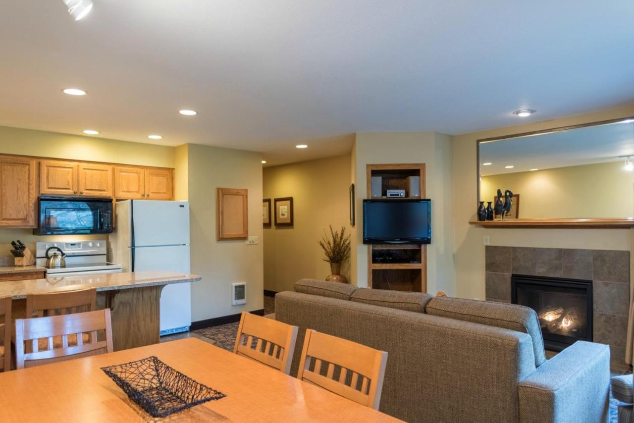 | Whispering Woods Resort, a VRI resort