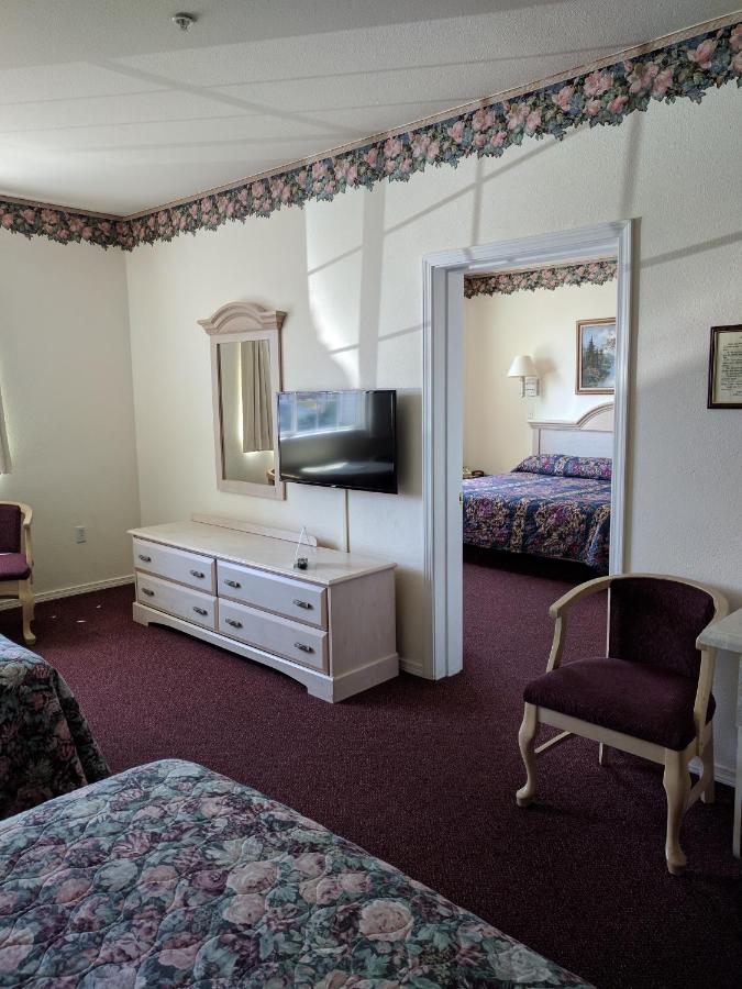 Family Suite at Lighthouse Inn