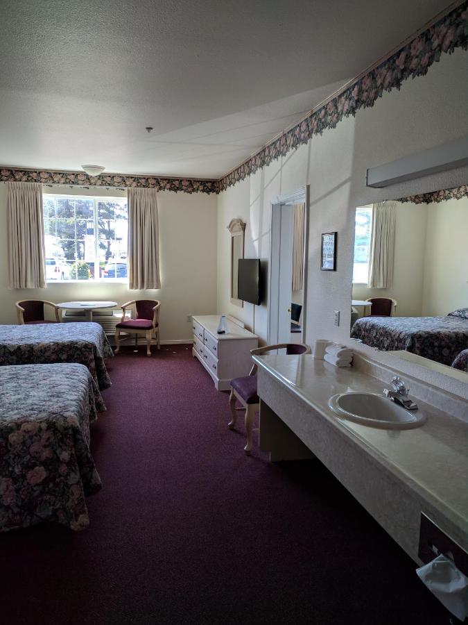 Family Suite at Lighthouse Inn