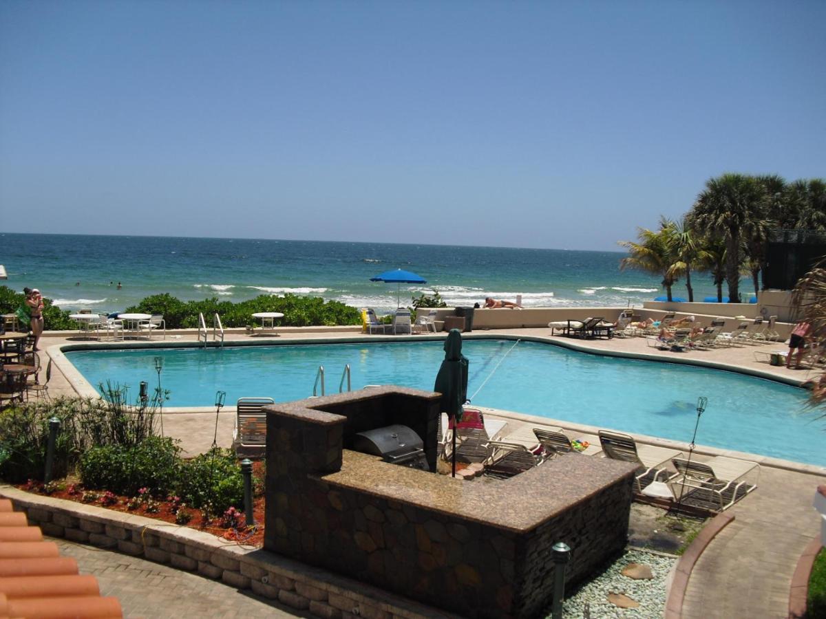 | Galt Ocean Drive Beach Condo
