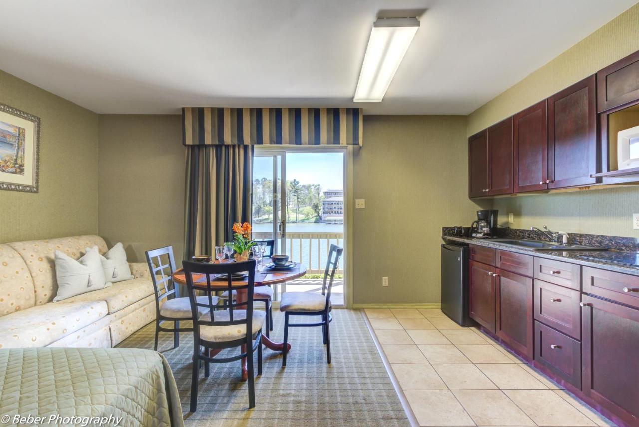 | Long Island Lake Resort