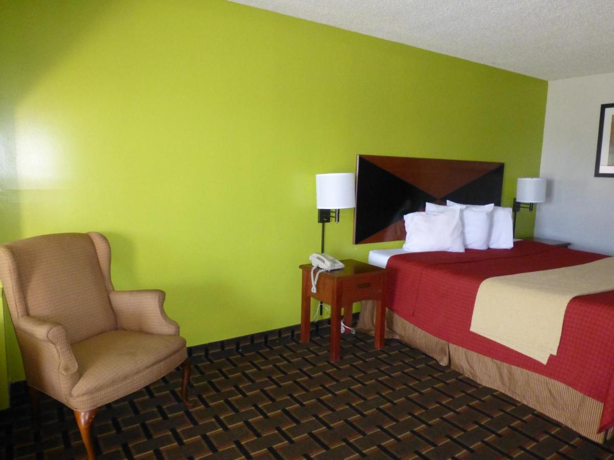 | Coach Inn - Summerville
