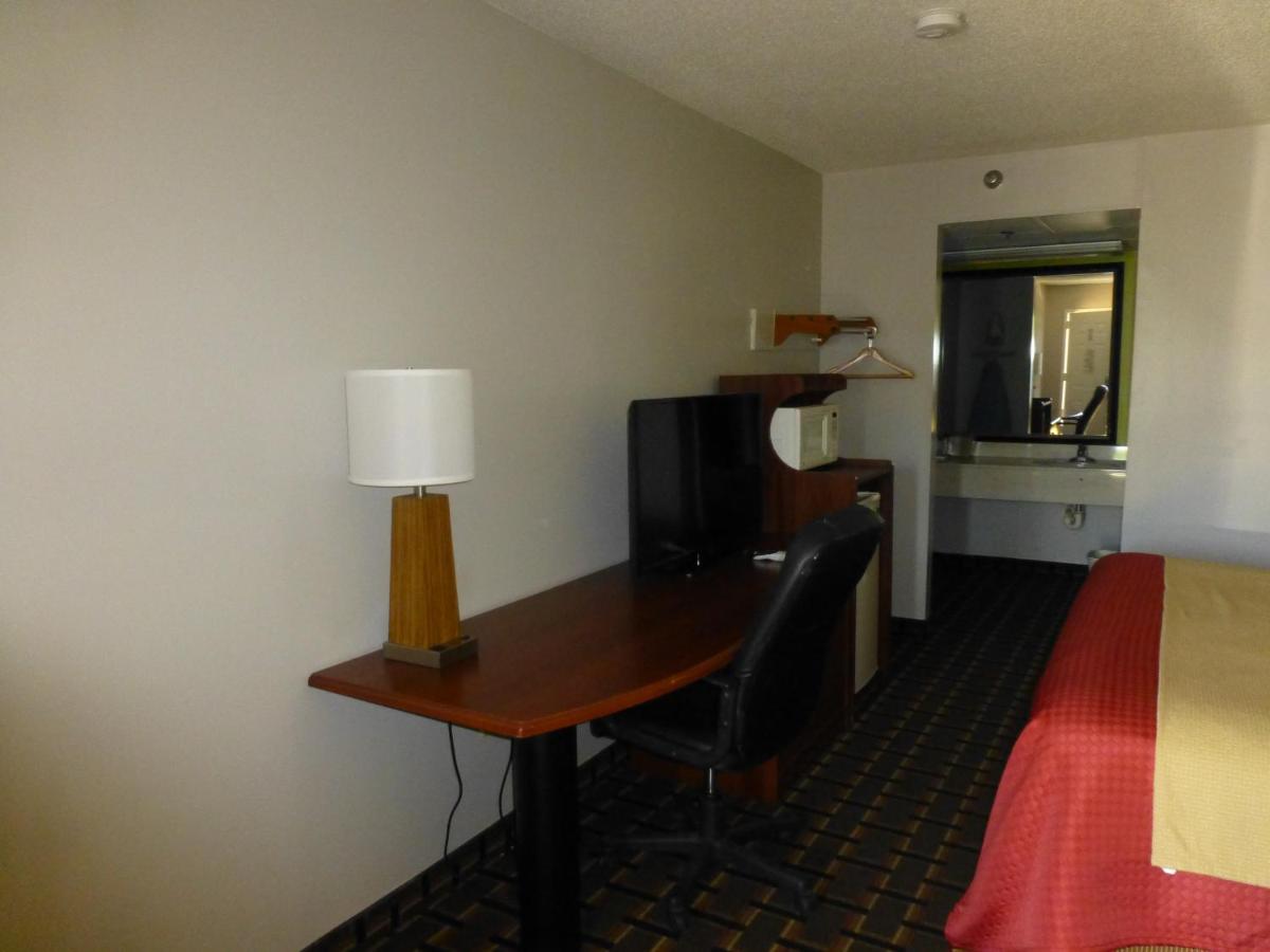 | Coach Inn - Summerville