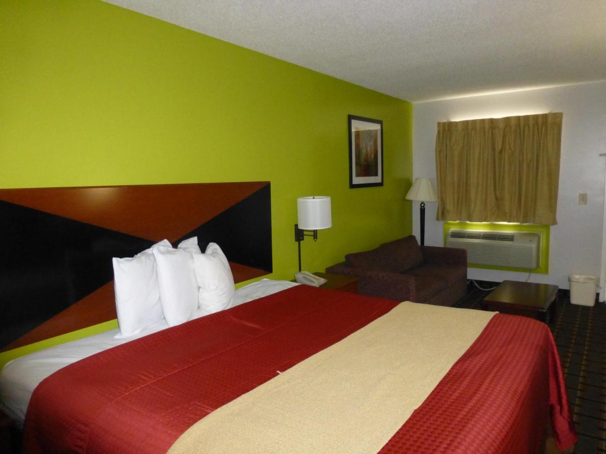 | Coach Inn - Summerville