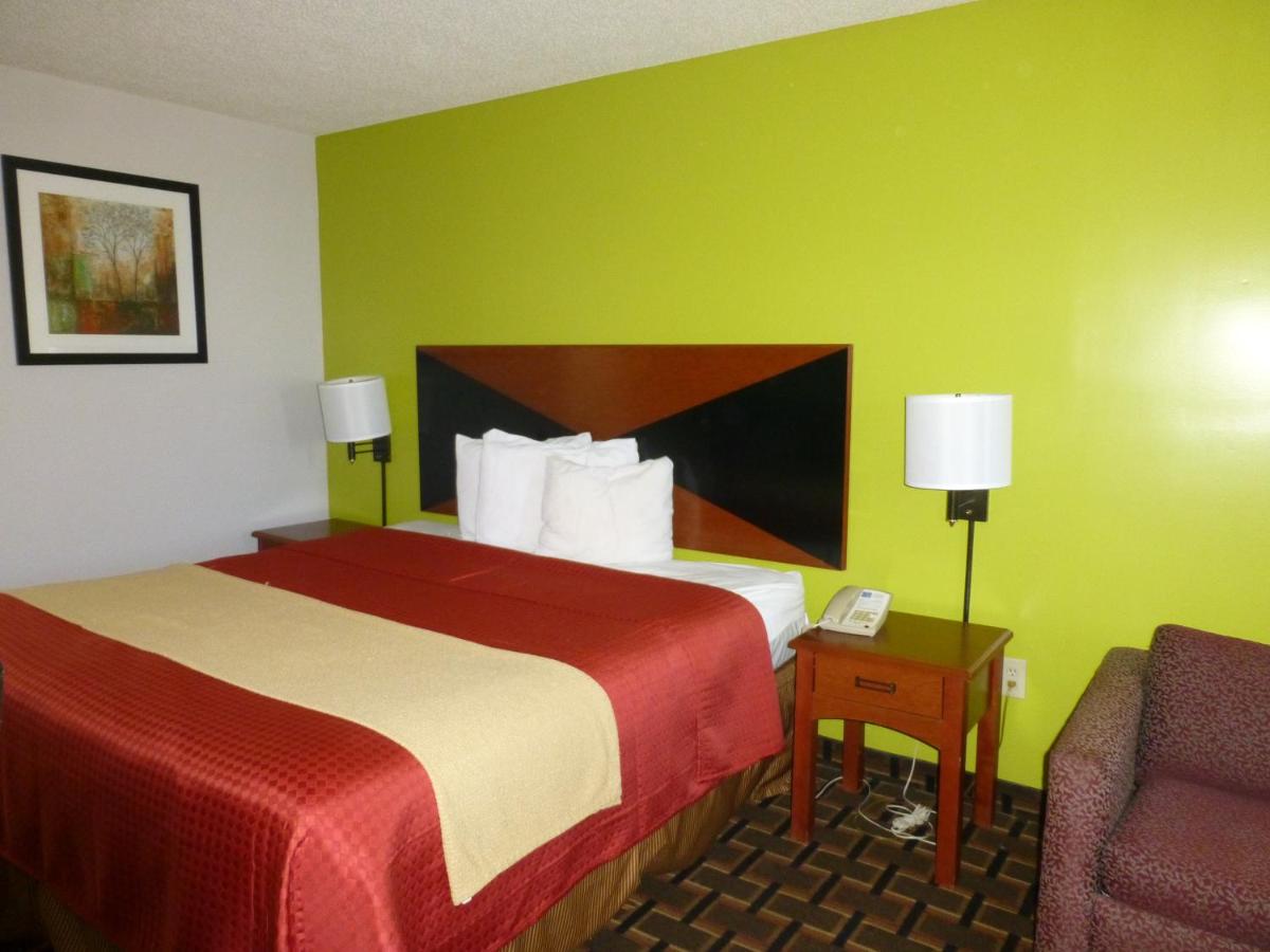 | Coach Inn - Summerville