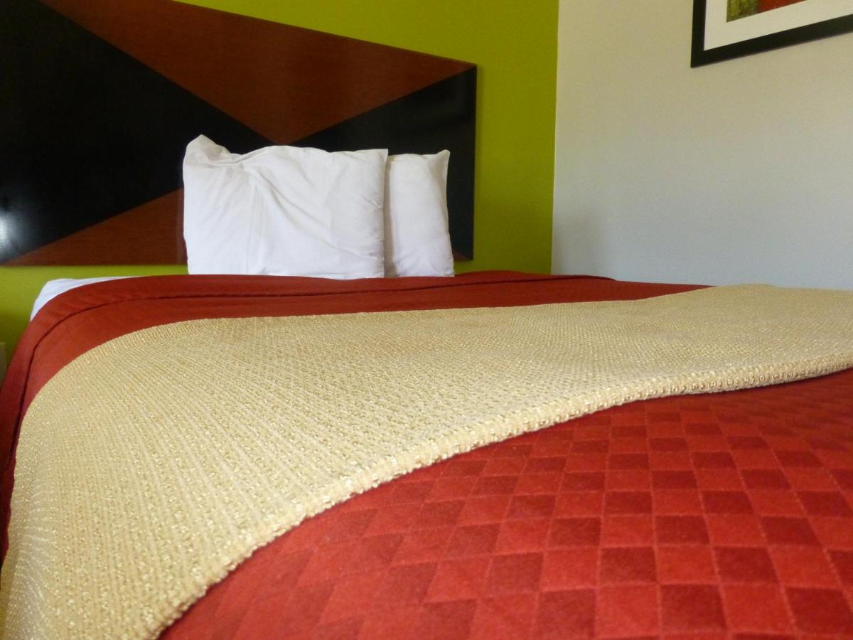 | Coach Inn - Summerville