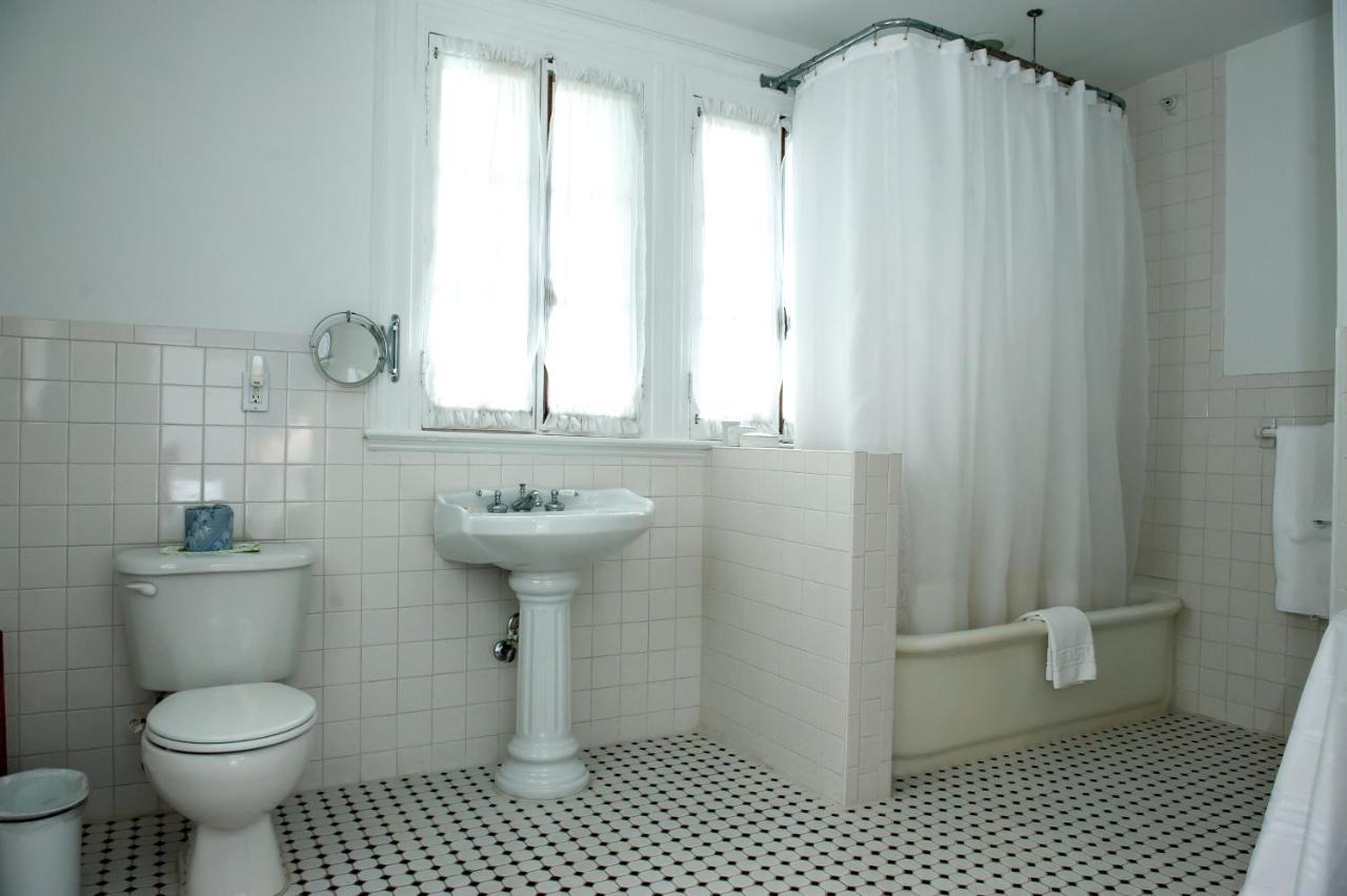 | Cedars & Beeches Bed & Breakfast