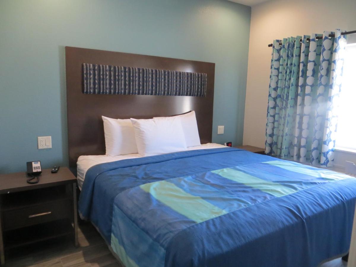 | Hotel Blue - Woodlands