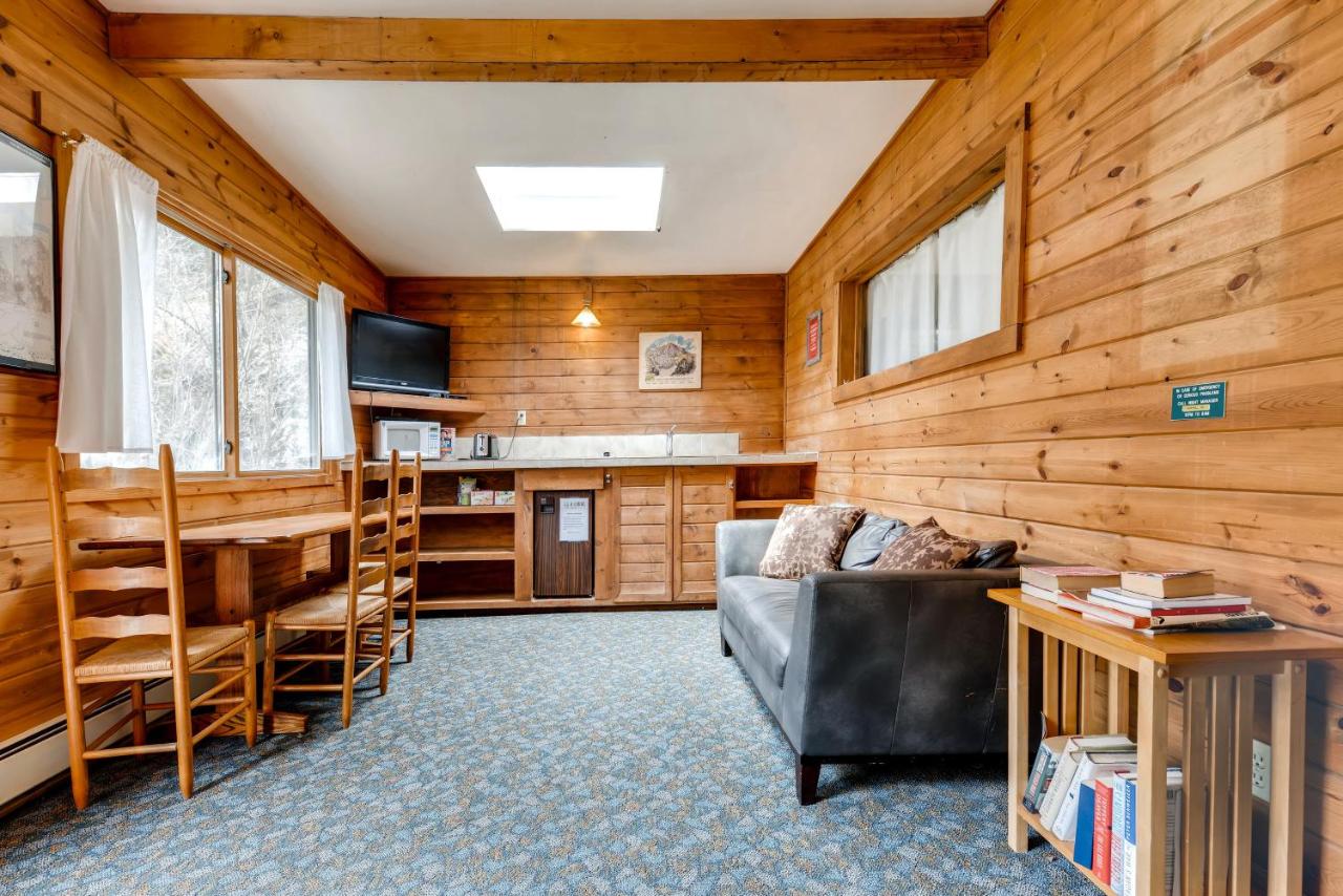 | A-Lodge Boulder
