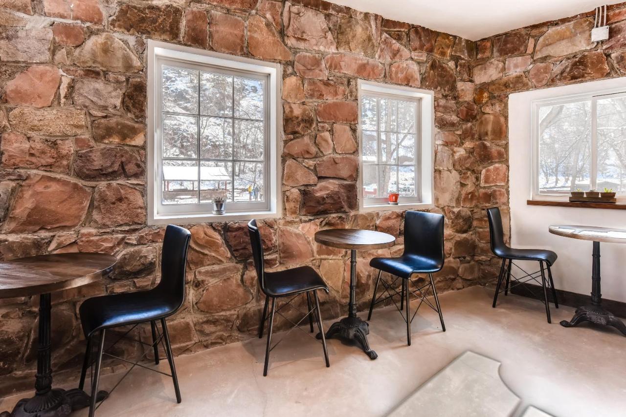 | A-Lodge Boulder