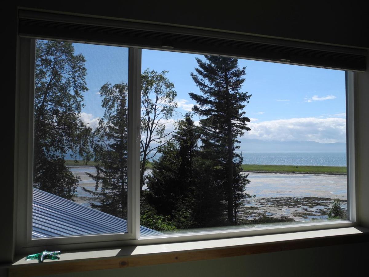 | Bay Avenue Inn