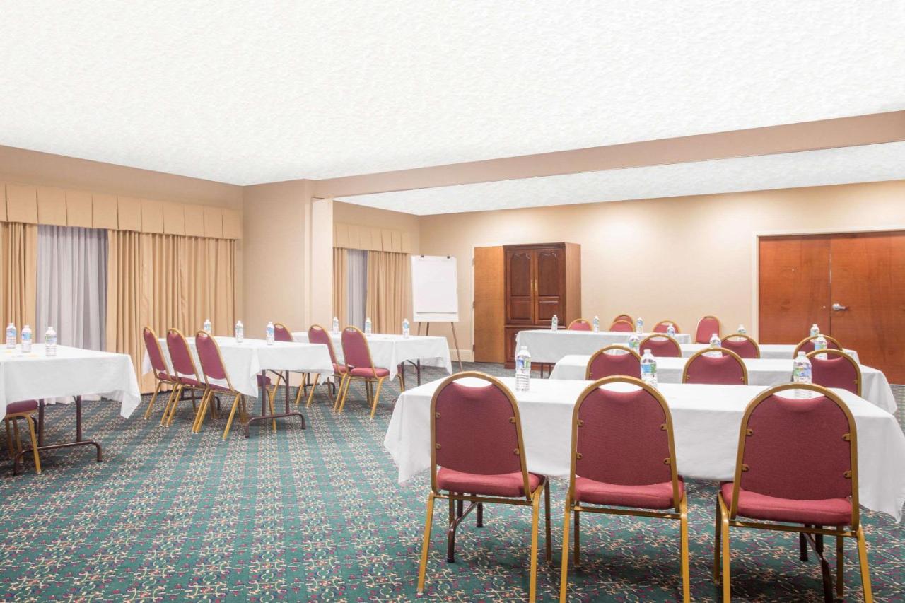 | Days Inn by Wyndham Metter