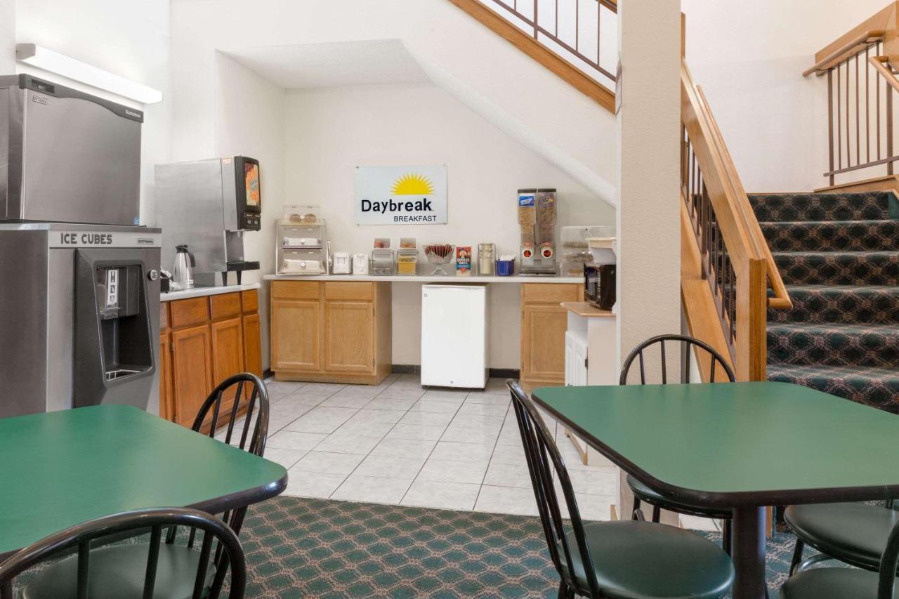 | Days Inn by Wyndham Concordia