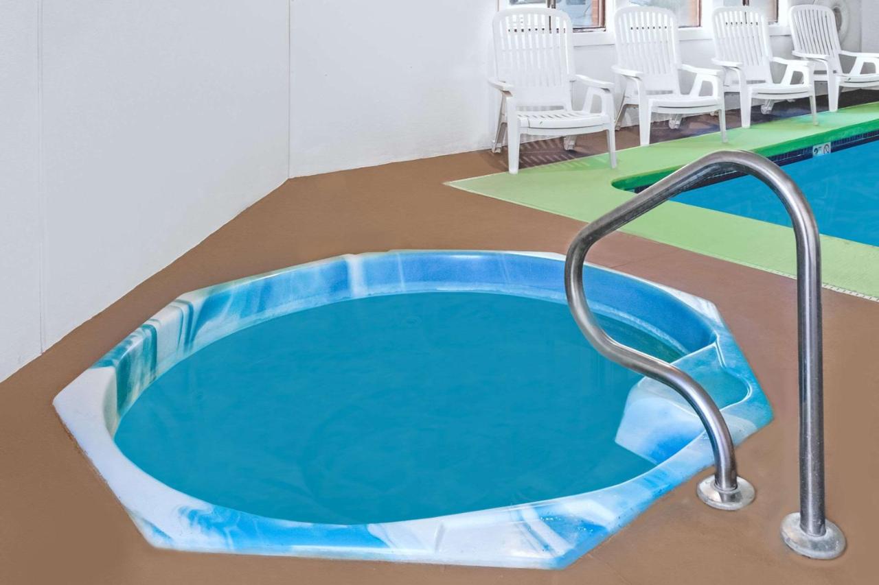 | Days Inn by Wyndham Concordia