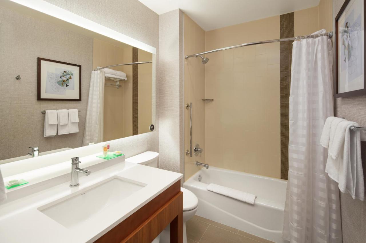 King Room with Roll-In Shower - Disability Access at Hyatt Place Oklahoma City / Bricktown