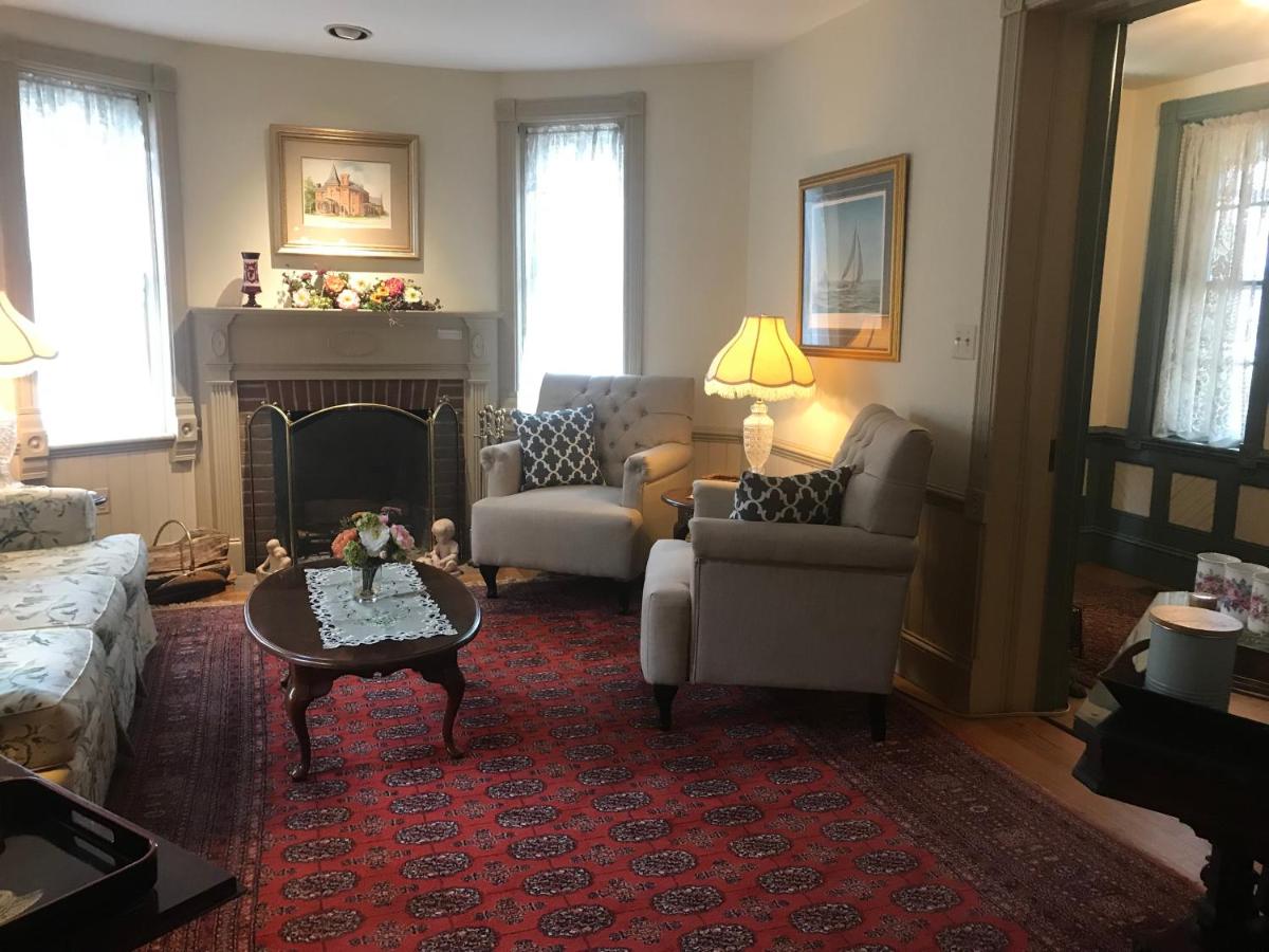 | Parsonage Inn Bed and Breakfast