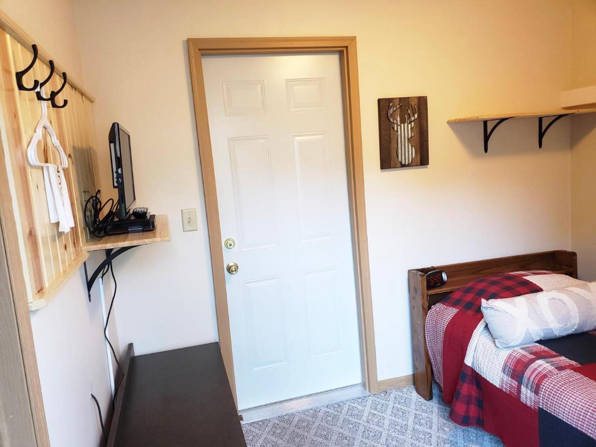 Budget Single Room at Rockerville Lodge & Cabins