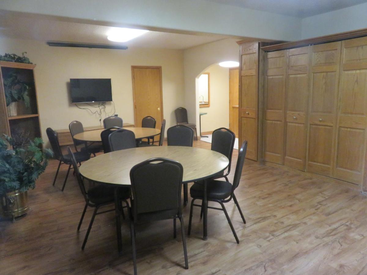Standard Studio at Baymont by Wyndham Fargo