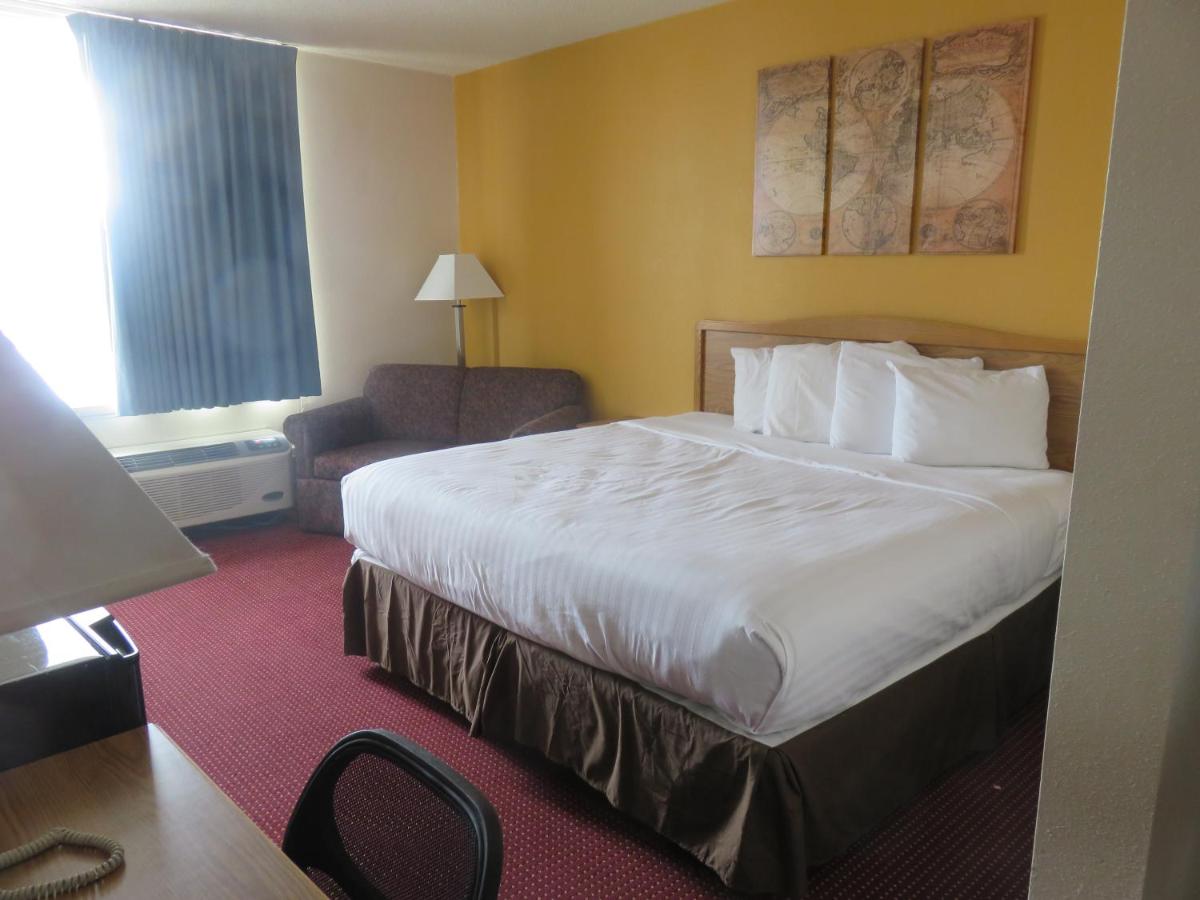 Suite (3 Adults) at Baymont by Wyndham Fargo
