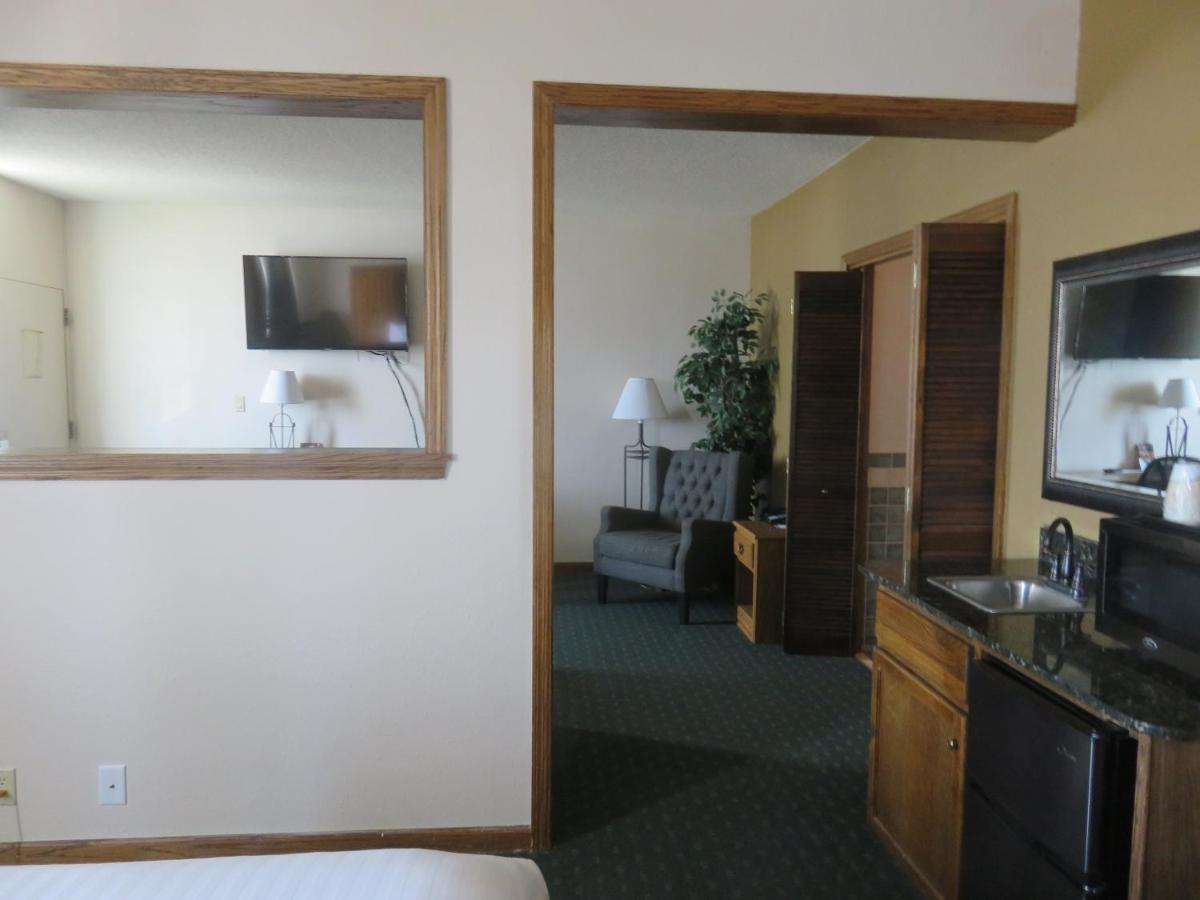 Suite with Spa Bath at Baymont by Wyndham Fargo