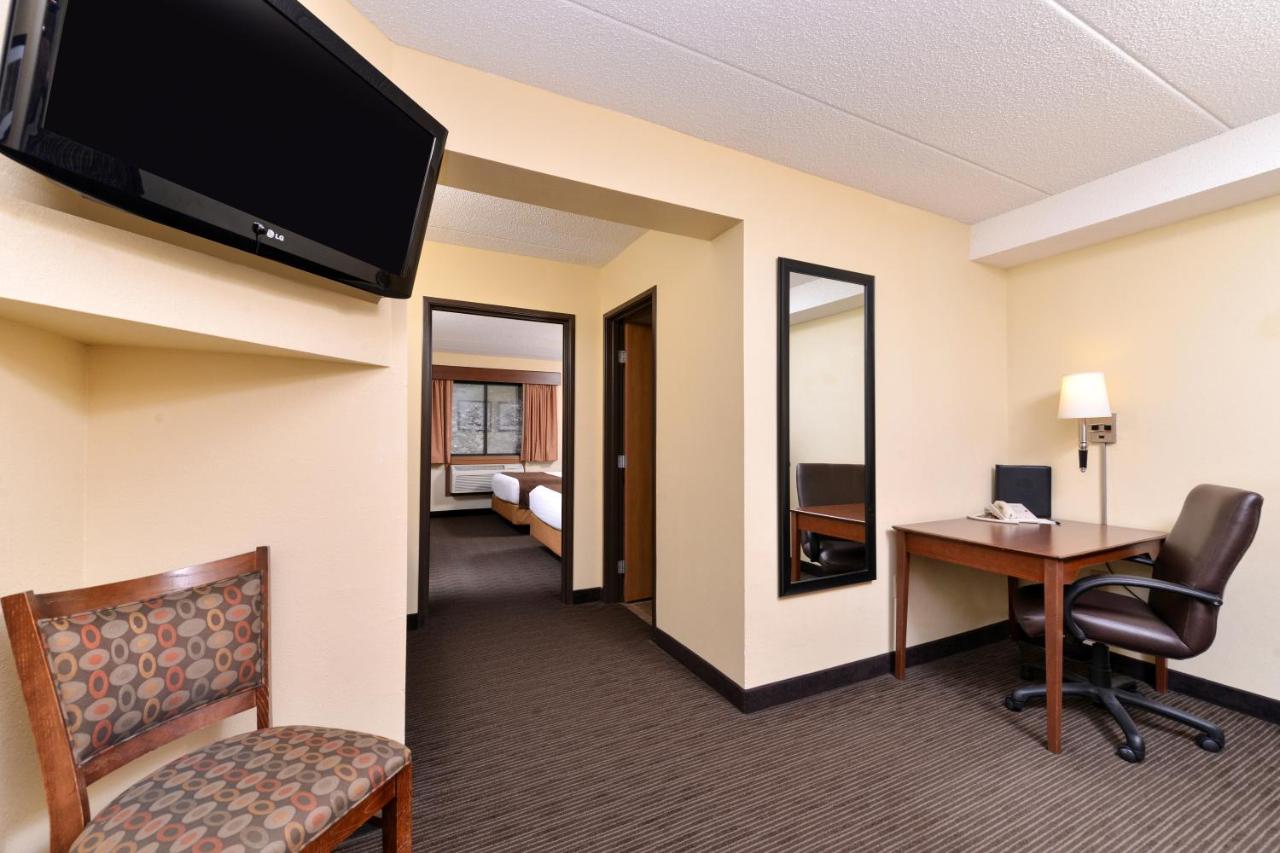 Suite with Two Queen Beds - Non-Smoking at AmericInn by Wyndham Fergus Falls - Conference Center