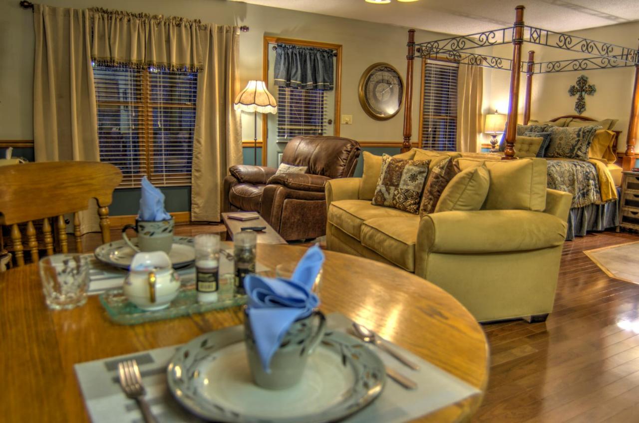 | Blue Mountain Mist Country Inn