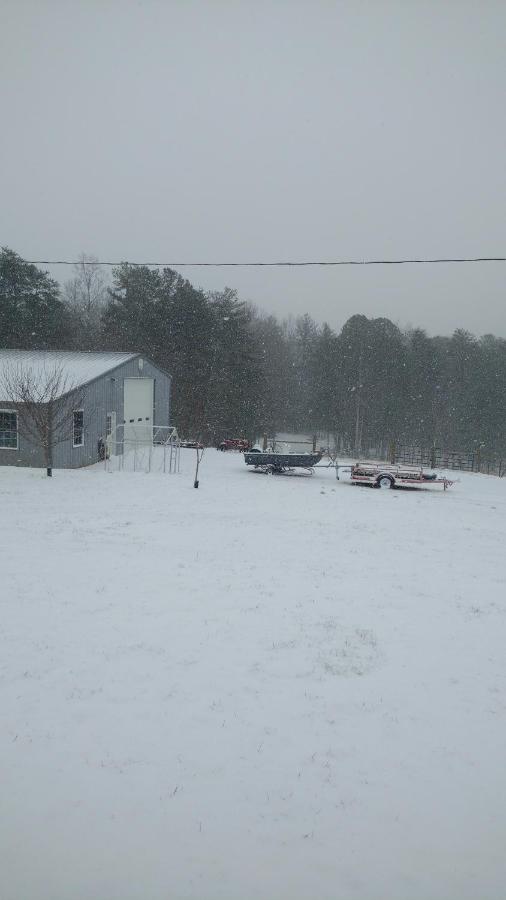 | Wolf Creek Farm B&B and Motorcycle Manor at Wolf Creek Farm