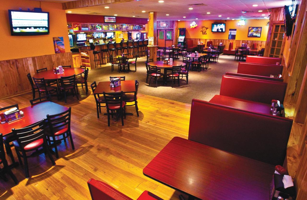| Norwood Inn & Suites Worthington