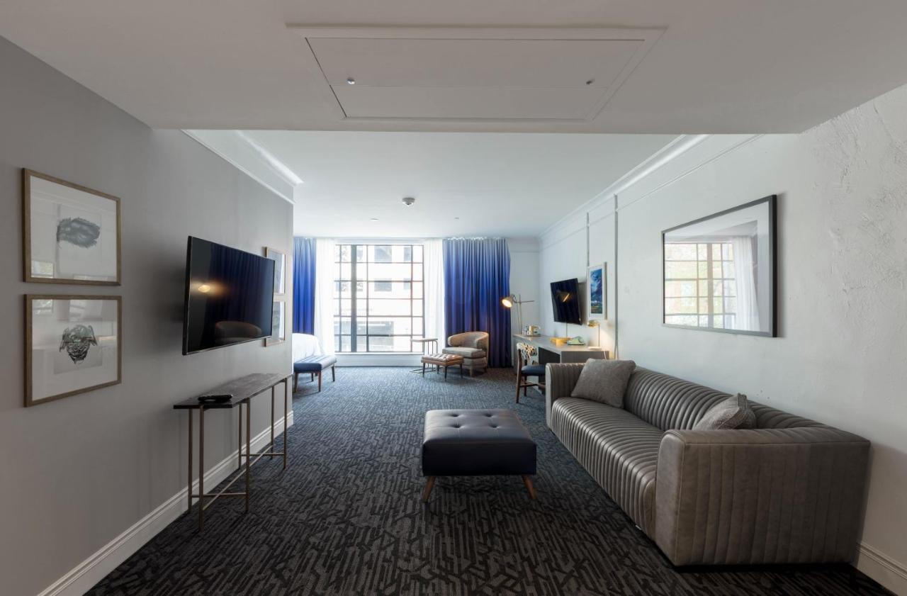 Superior King Suite at Hotel Trundle