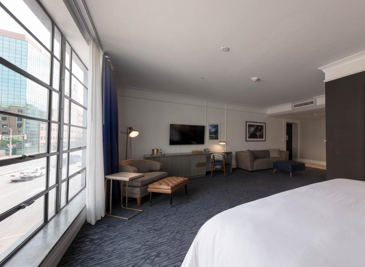 Superior King Suite at Hotel Trundle