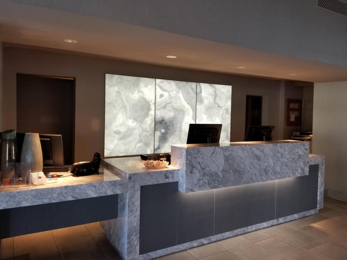  | Executive Inn & Suites Oakland